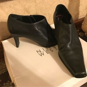 Kenneth Cole Black Heeled Boots for Women
